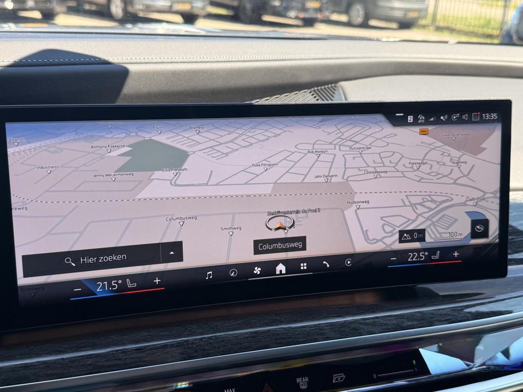 BMW 7 Serie 750e xdrive | bowers & wilkins | 360 | skylounge | leder | trek