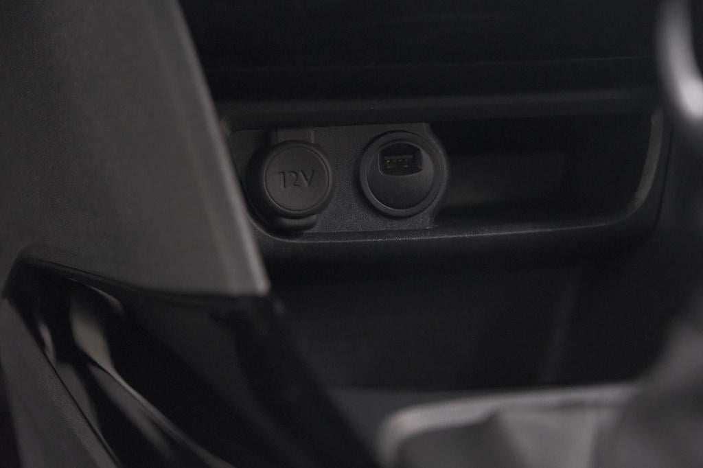 Peugeot 2008 puretech 110 allure | panoramadak | navigatie | camera | parke