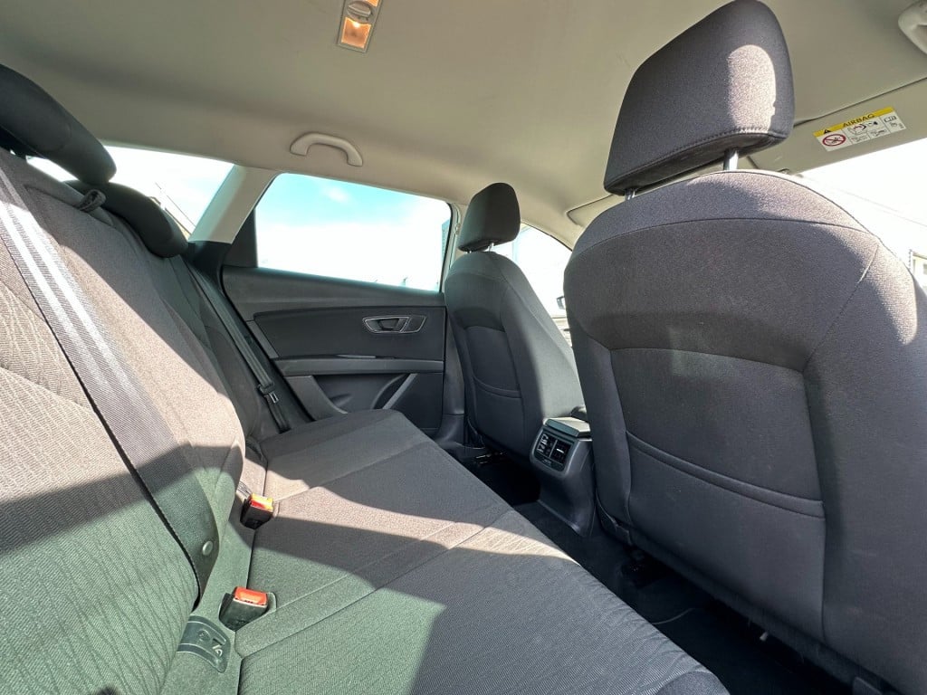 Seat Leon seat leon st 1.0 ecotsi style connect carplay camera dab+ led