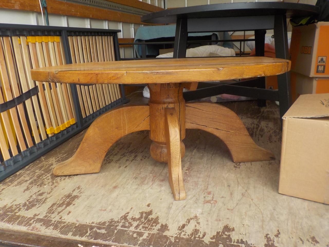 Massief eiken mooie kwaliteit salontafel in goede staat