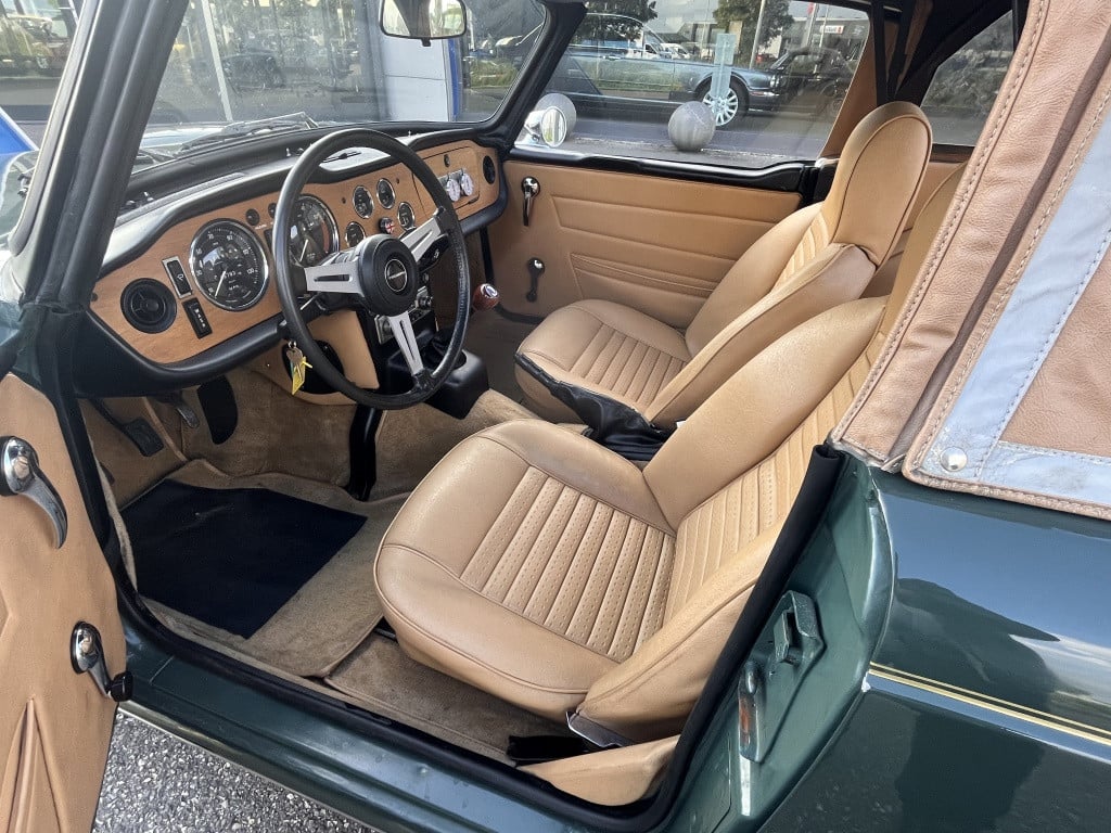 Triumph TR6 soft top