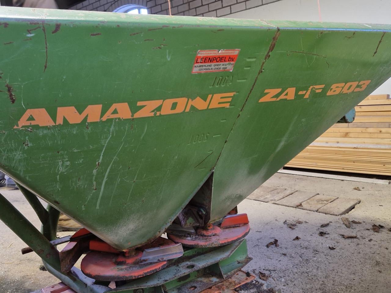 Kunstmeststrooier/zoutstrooier