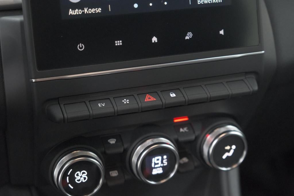 Renault Captur 1.6 e-tech full hybrid 145 techno | trekhaak | camera | navi