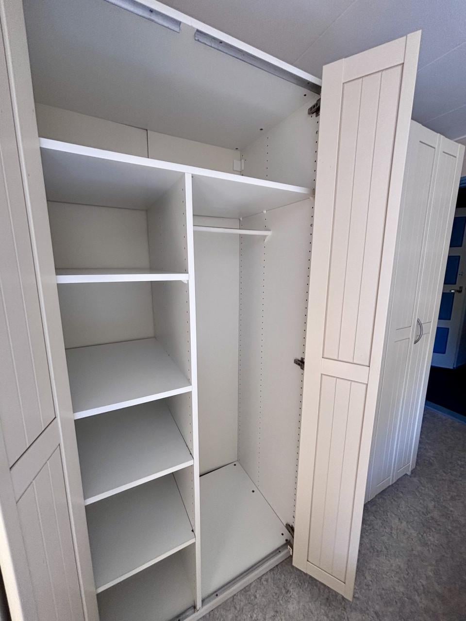 Garderobekast wit (IKEA) - opknapper