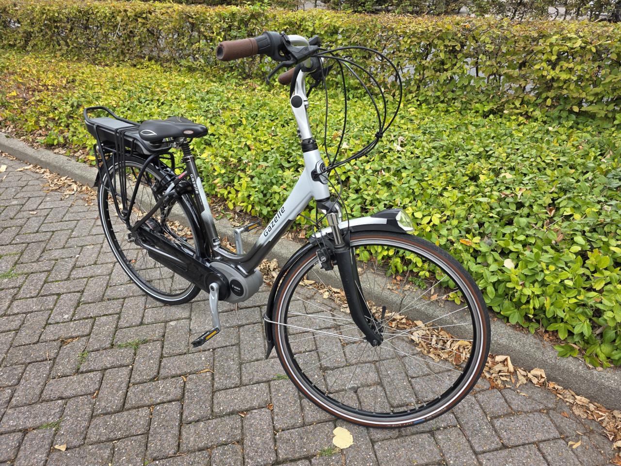 Schitterende Gazelle Orange met Bosch middenmotor