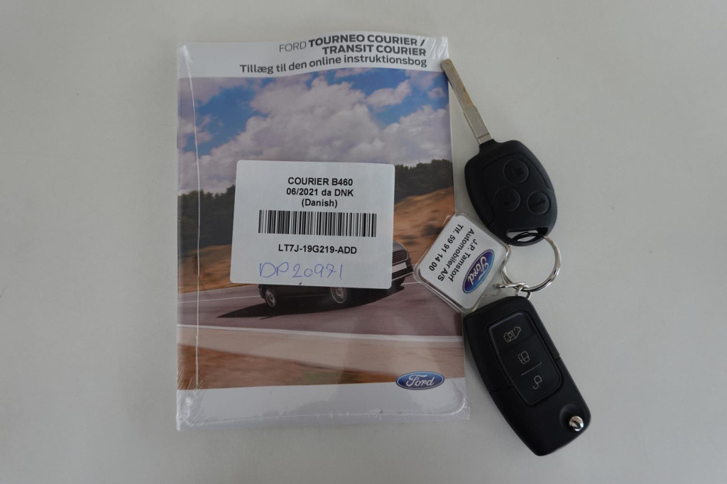 Ford Transit Courier 2022 ford transit courier gesloten bestelwagen trend, 