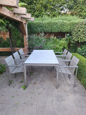TRIBU RVS EN KUNSTOF TUINSET