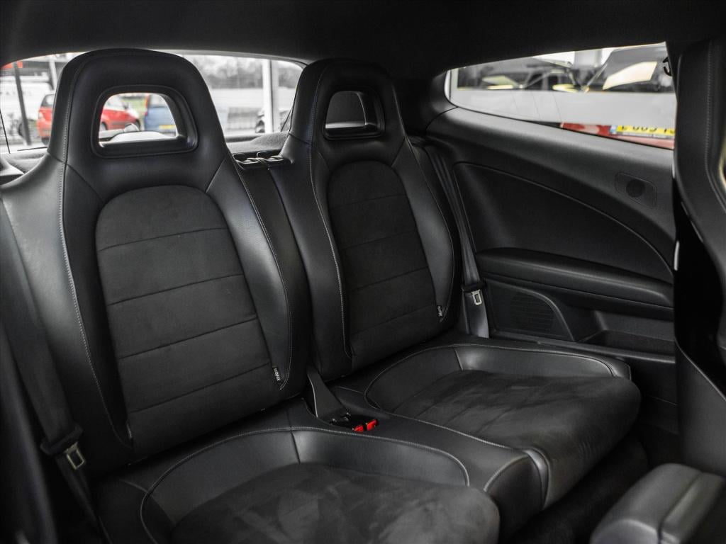 Volkswagen Scirocco 2.0 tsi 265 pk r | kuipstoel | dyna-audio | panoramadak