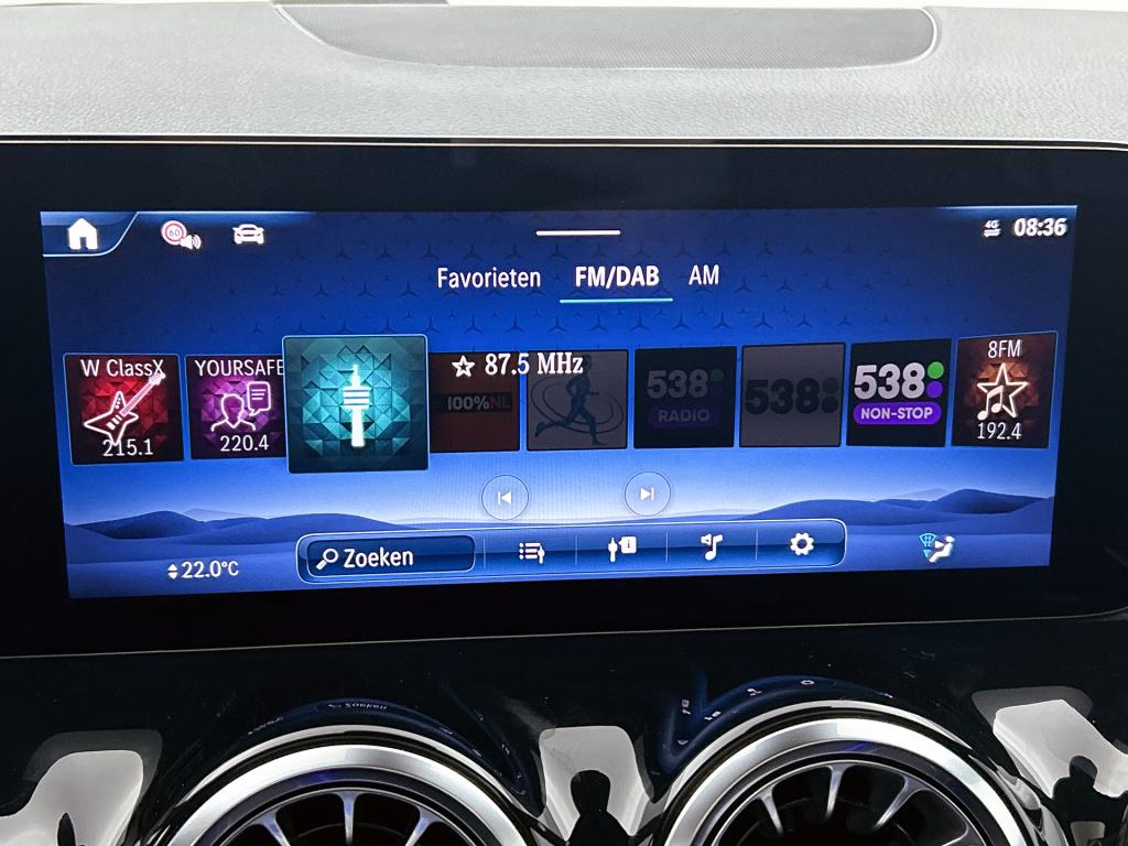 Mercedes-Benz Gla-klasse 250 e amg plug-in hybride amg line | panorama schu