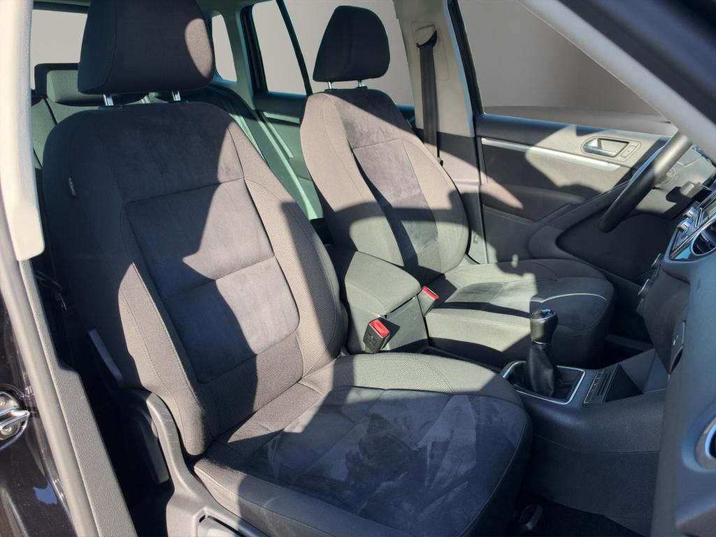 Volkswagen Tiguan 1.4 tsi sport&style clima cruise pdc trekhaak