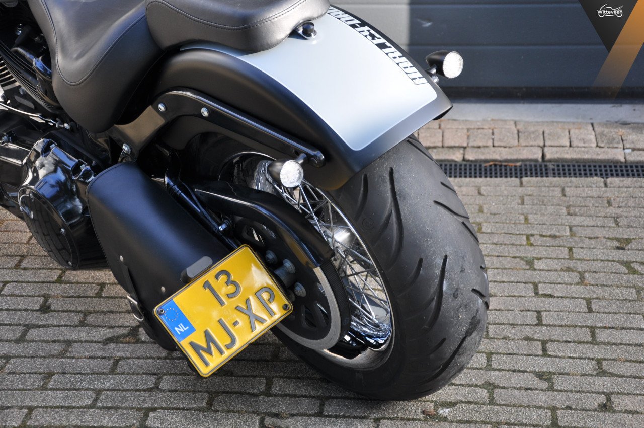Harley Davidson FXSTC Softail Custom 96