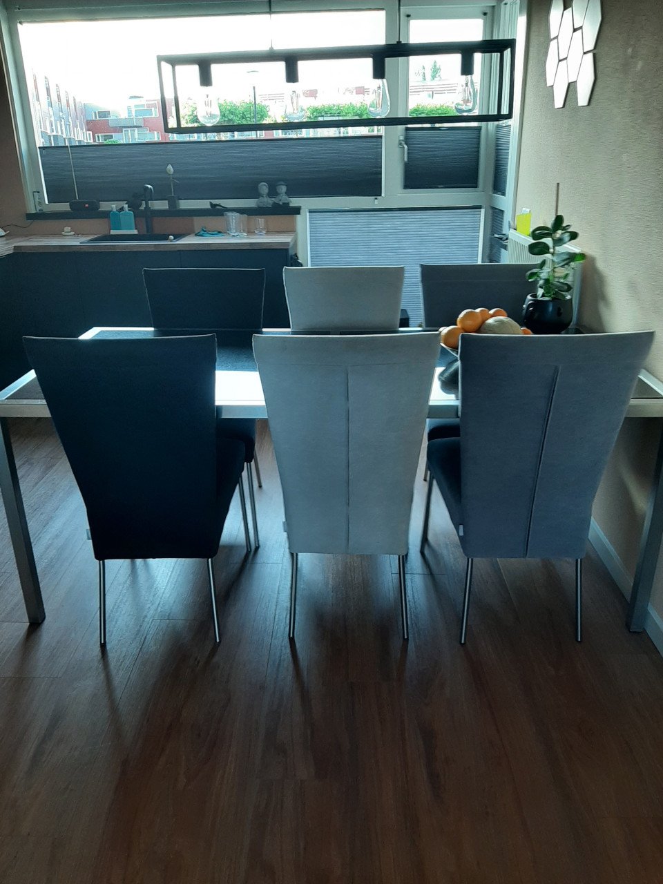 Eettafel en 6 stoelen
