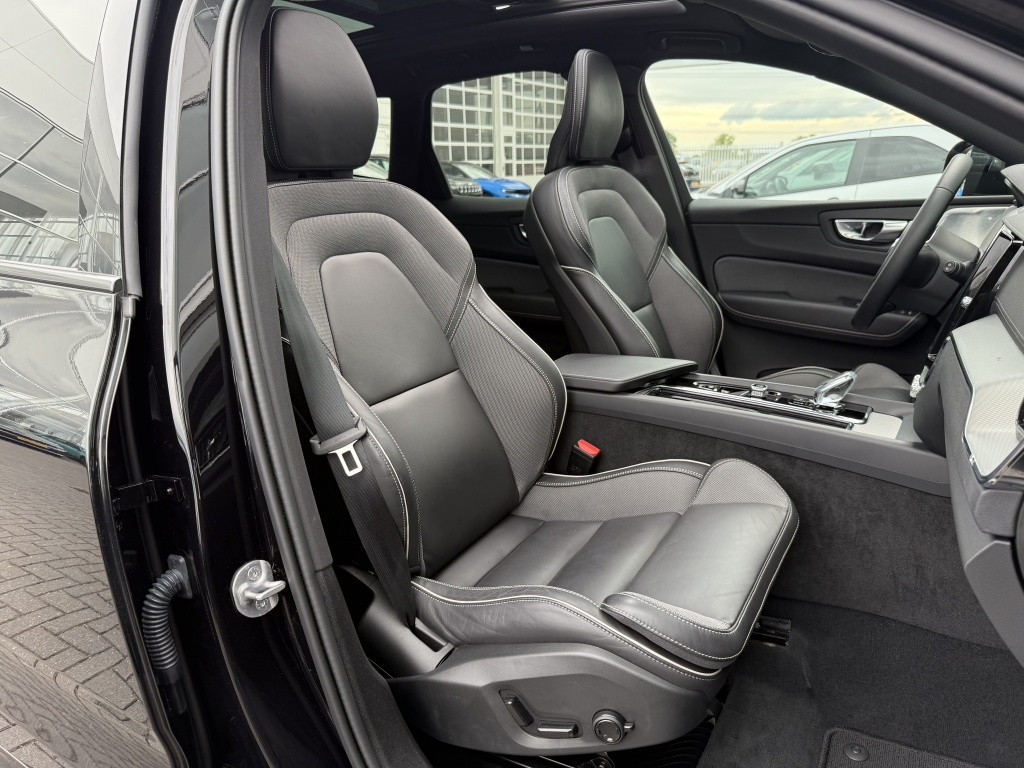 Volvo XC60 t6 398pk recharge black edition ultra dark full options !