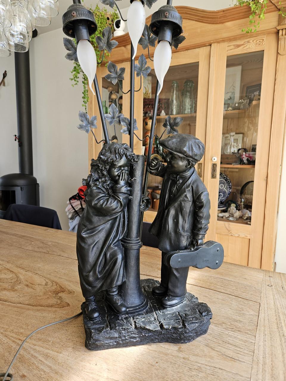 Prachtige Tafellamp 'De Jonge Geliefden' Moreau, Art Nouveau