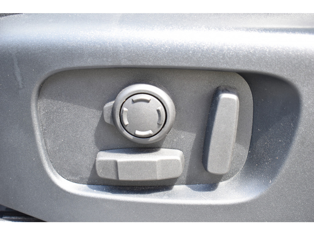 Land Rover Discovery 3.0 td6 hse € 49.950 excl btw