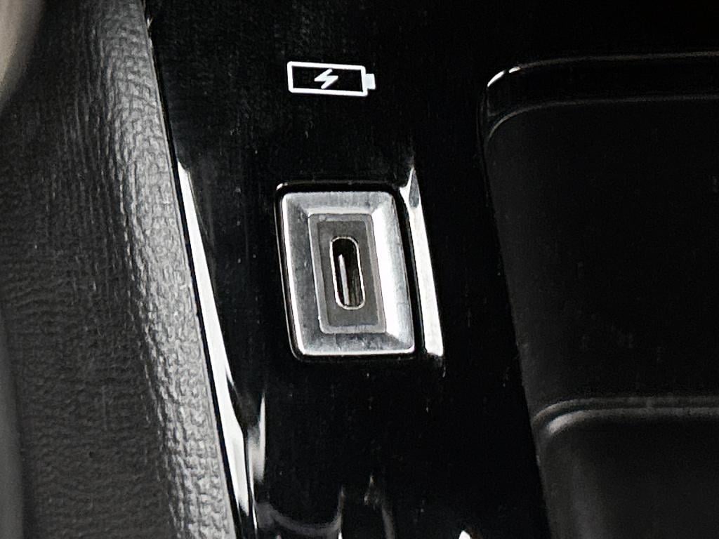 Peugeot 208 82 pk active pack | rijklaar | apple carplay | lichtmetalen vel