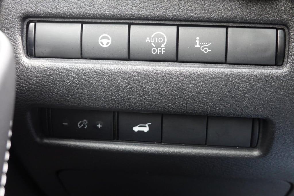 Nissan Qashqai 1.3 mhev xtronic tekna