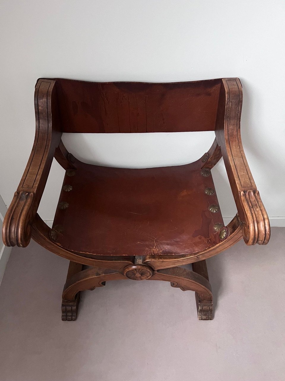 Savonarola stoel / Renaissance stijl – massief hout