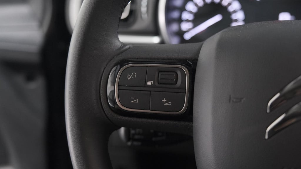 Citroen C3 puretech 82 feel edition | apple carplay | parkeersensoren | nav