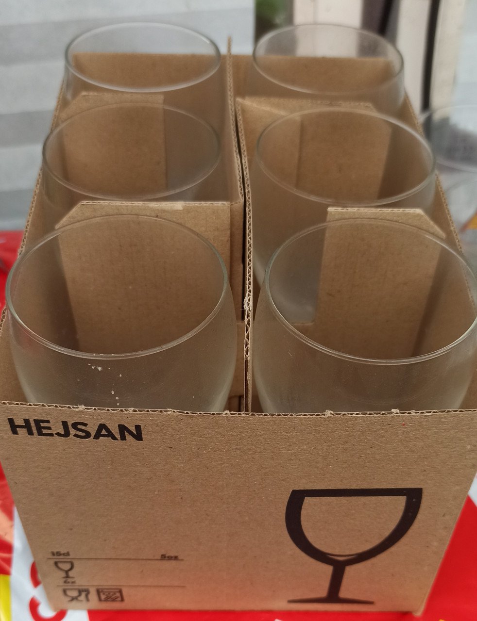 Ikea Hejsan wijnglazen x 6 - nooit gebruikt maar stoffig
