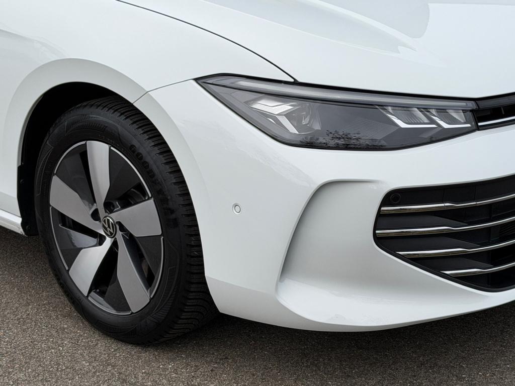 Volkswagen Passat variant 1.5 ehybrid business | dode hoek | camera | trekh