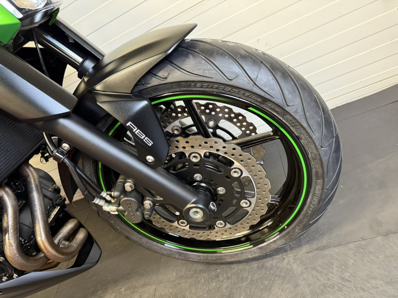 Gave Kawasaki ER6N ABS slecht 6900km! Bj 2017!