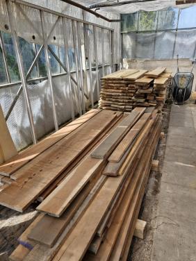 Amerikaans kersen en Afrikaans mahonie planken ruw of geschaafd