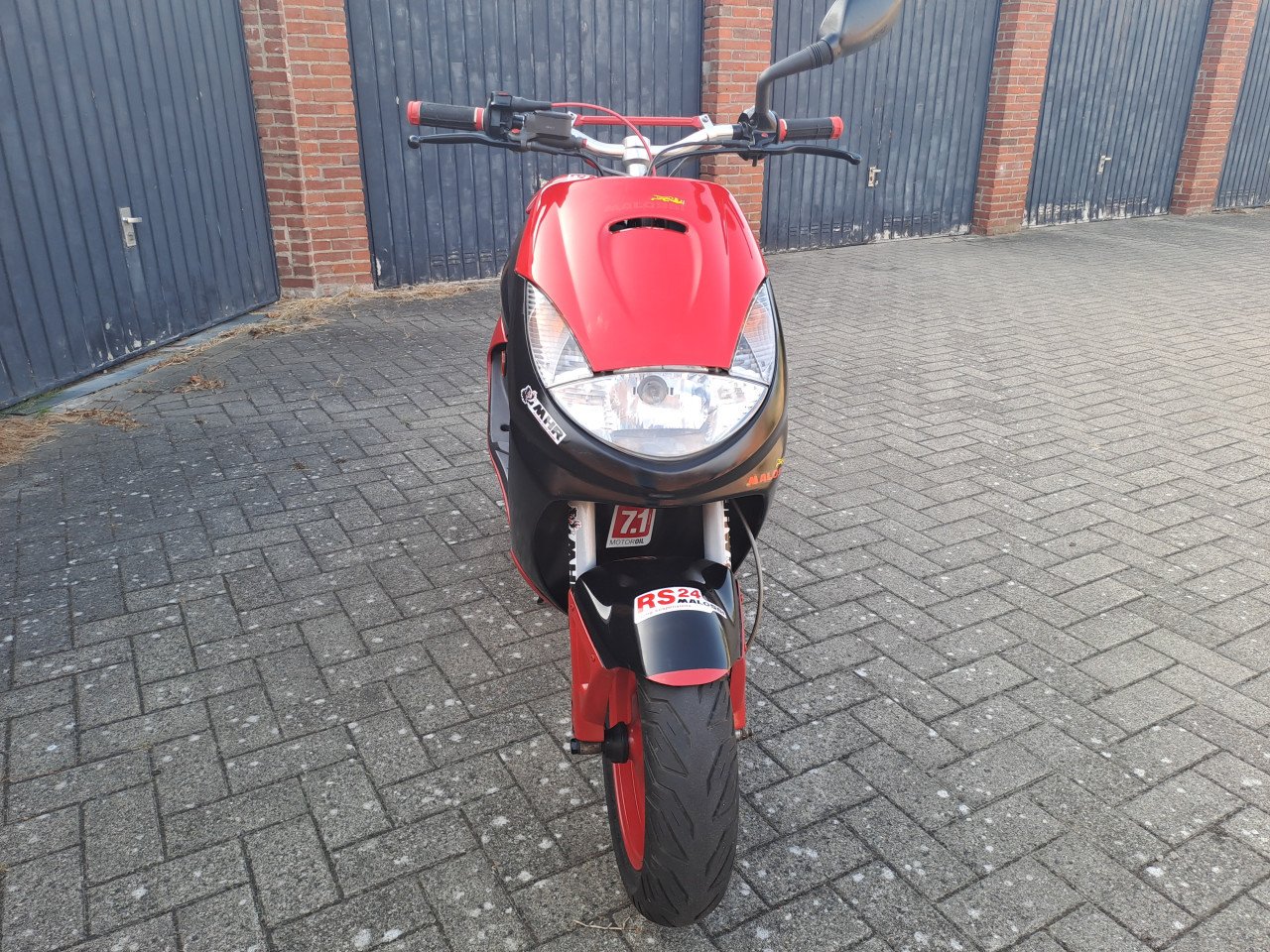 Te koop peugeot vivacity mooie scooter