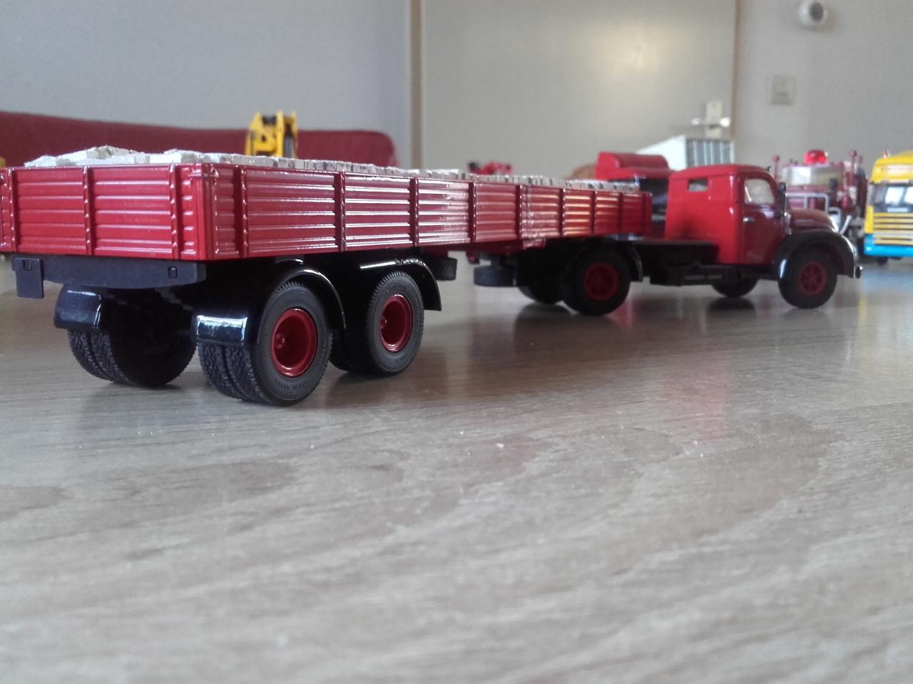 Magirus trekker/oplegger Schuco.