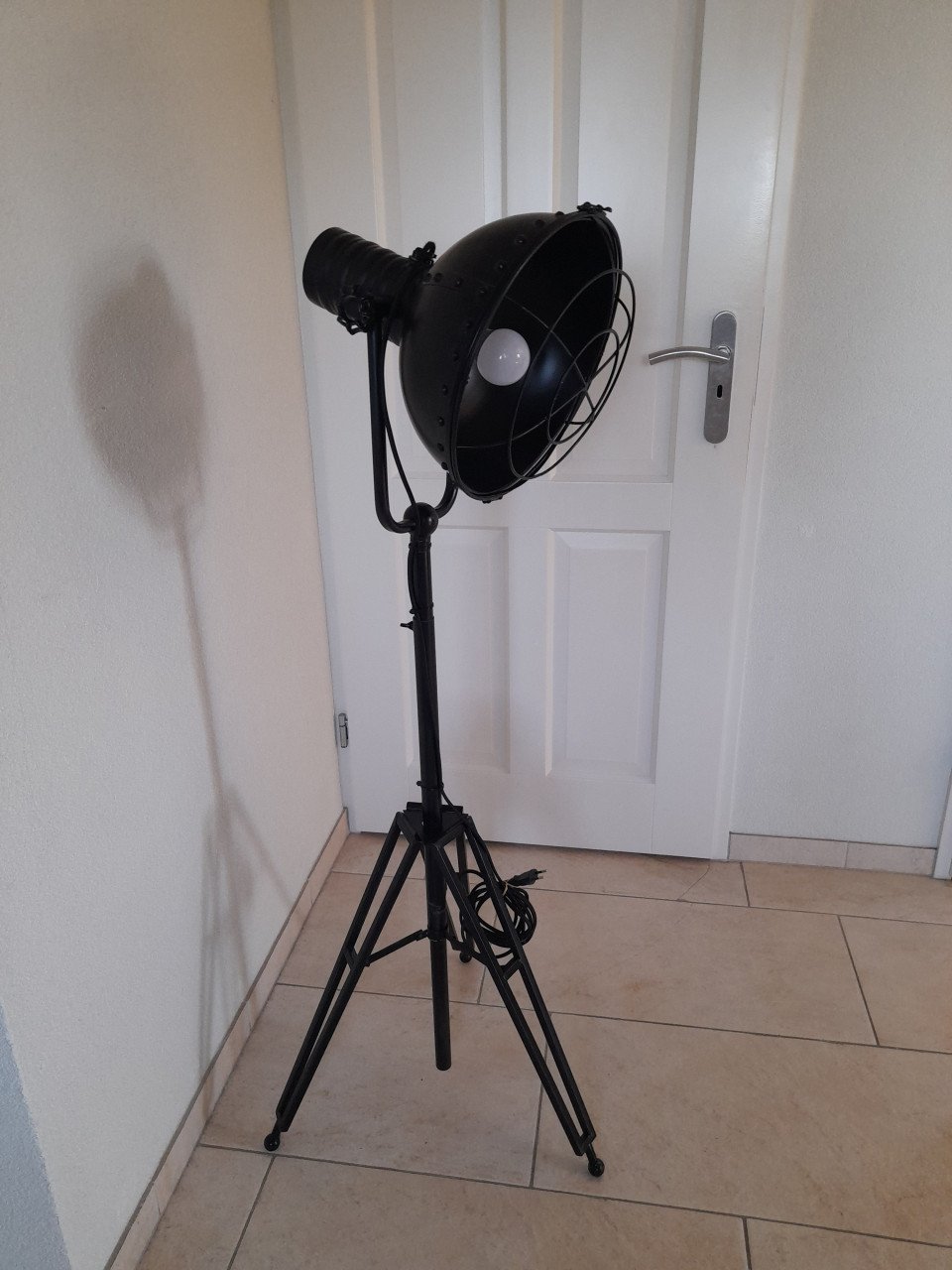 Super gave metale industriele Vloer lamp (in goede nette staat )