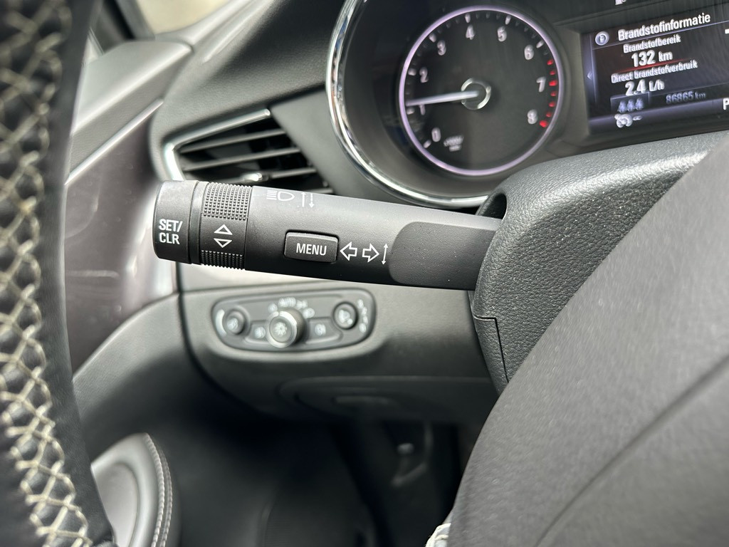 Opel Mokka 1.4 turbo innovation, leer, apple carplay, automaat