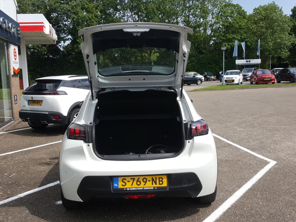Peugeot 208 active pack 50kwh 136pk 1-fase 12% bijtelling cruise & climate 