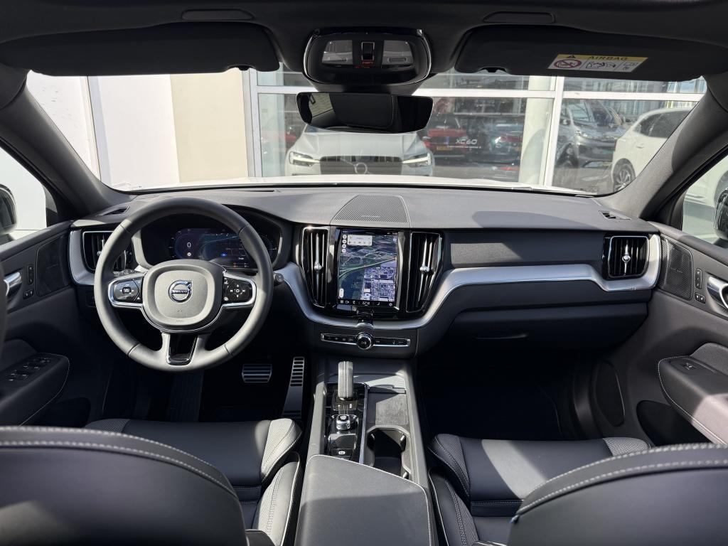 Volvo XC60 t8 455pk recharge r-design| panodak| adap.cruise| 360camera| hea