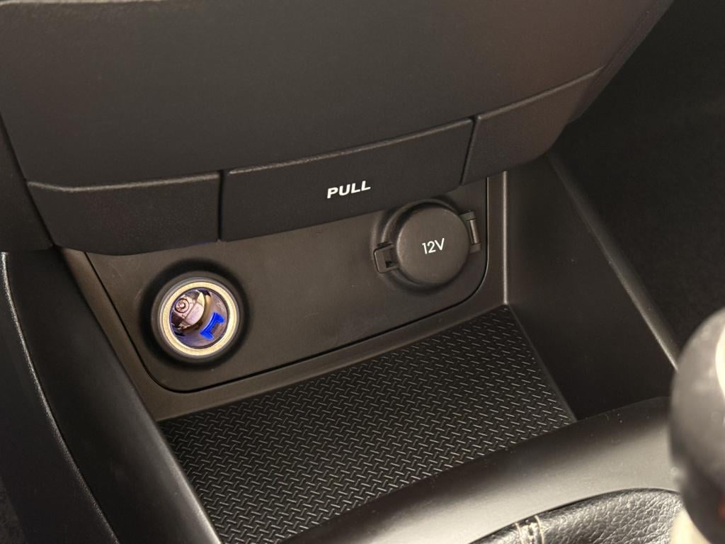 Hyundai I 30 1.4i dynamic 5drs | cd-speler | airco | lm velgen