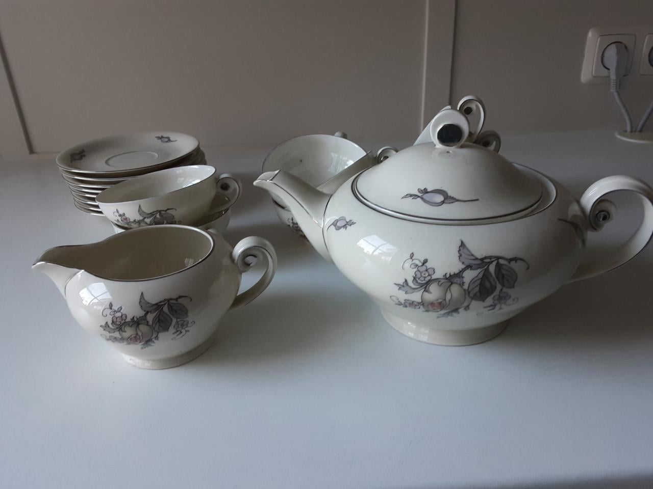Oud Theeservies