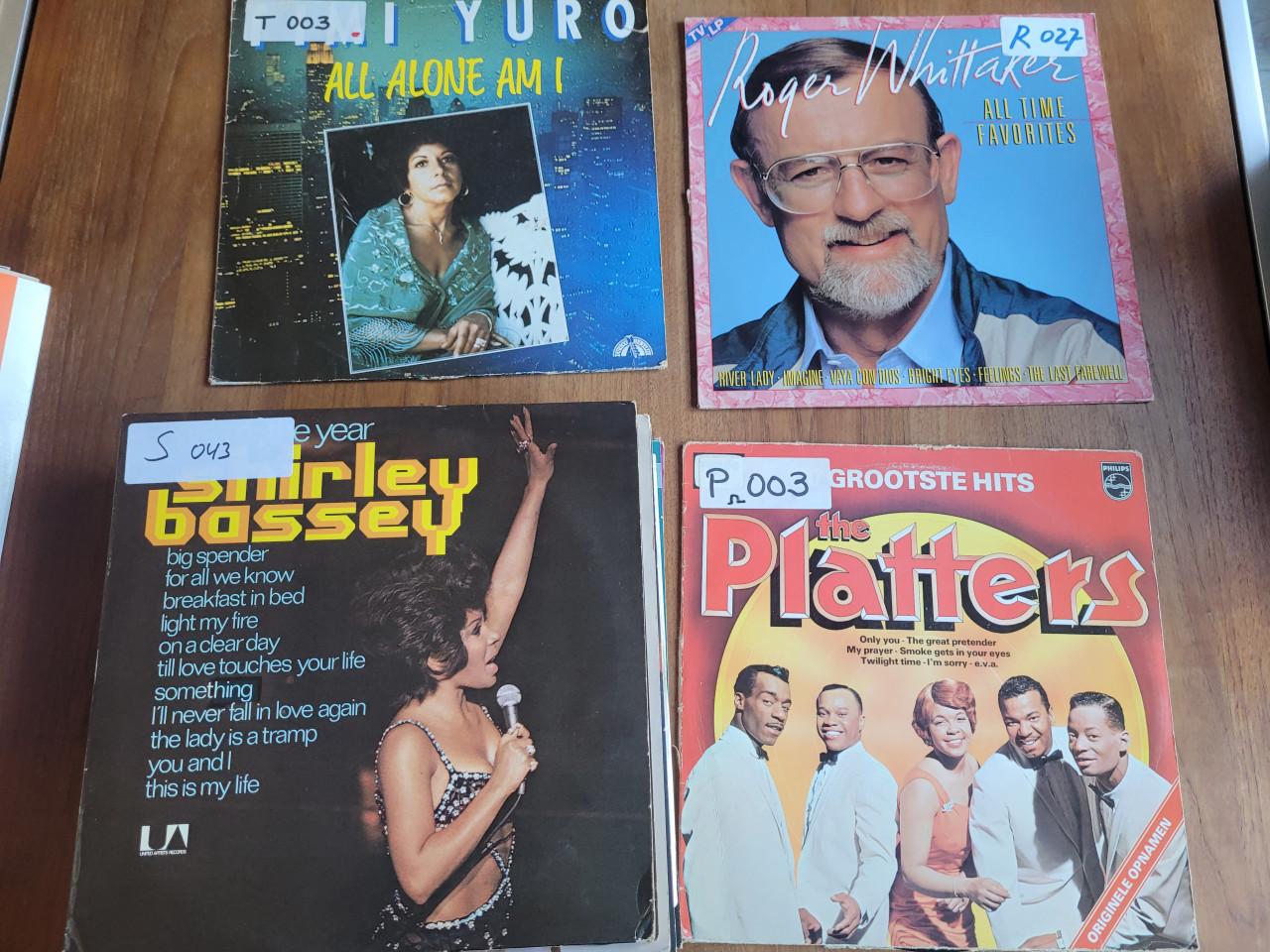 24 Heerlijke Evergreen LP's....