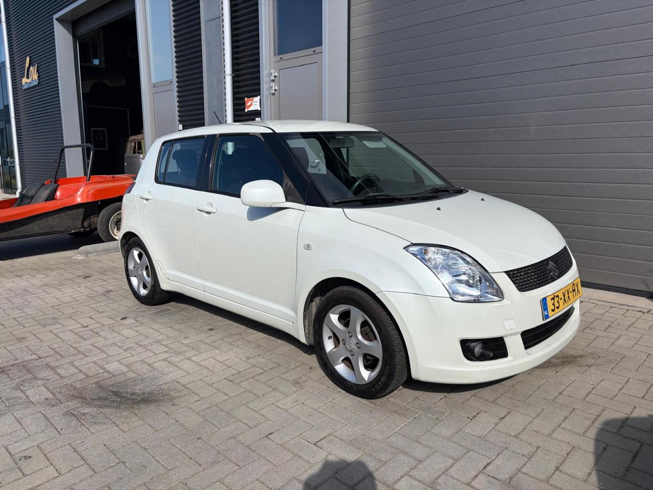 Suzuki Swift 1.3 Shogun / Airco / Trekhaak / Lichtmetaal