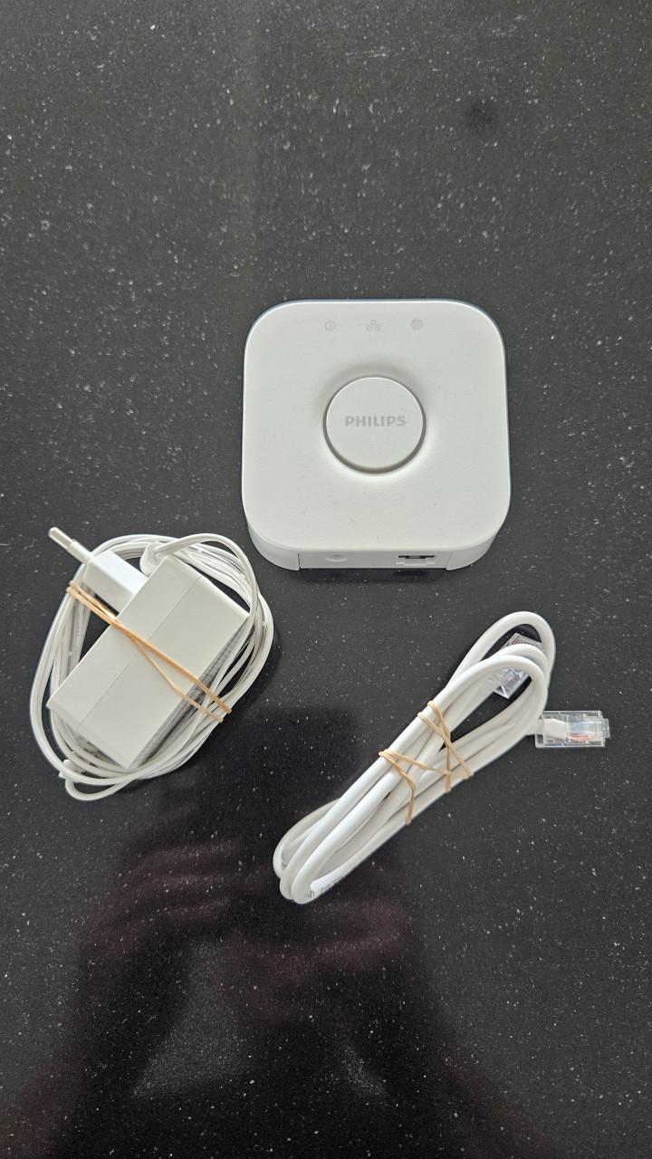 Philips Hue bridge