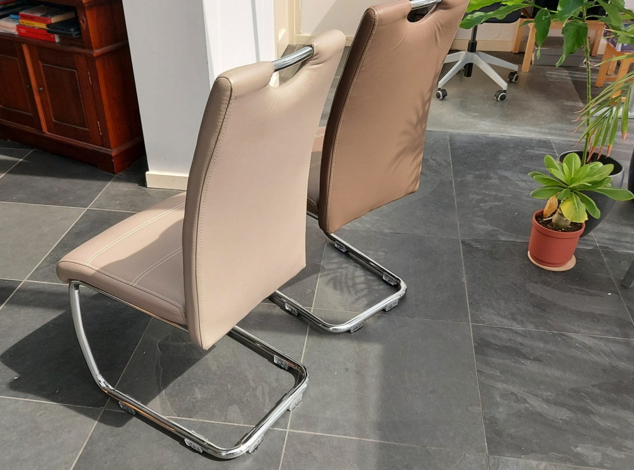 6 eetkamerstoelen