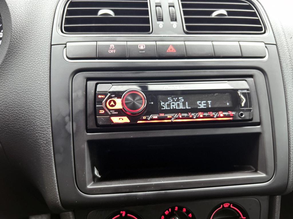 Volkswagen Polo 1.2 easyline lage kilometerstand | airco