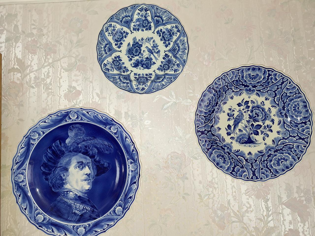 4 delfs blauwe borden