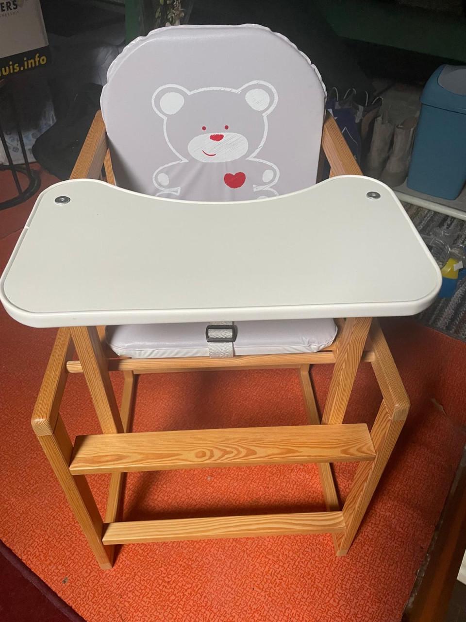 Kinderstoel + ledikant & matras