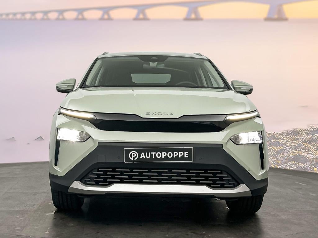 Skoda Elroq business edition tour elektromotor 210 kw / 286 pk