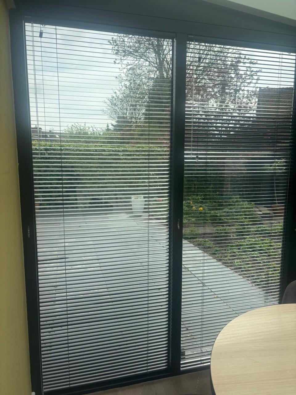 Dunne luxaflex van veneta , zo goed als nieuw