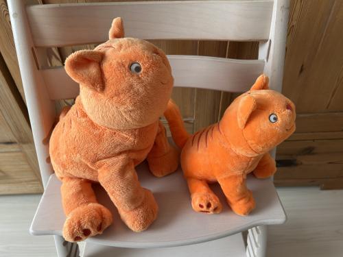 2 Dikkie Dik knuffels.
