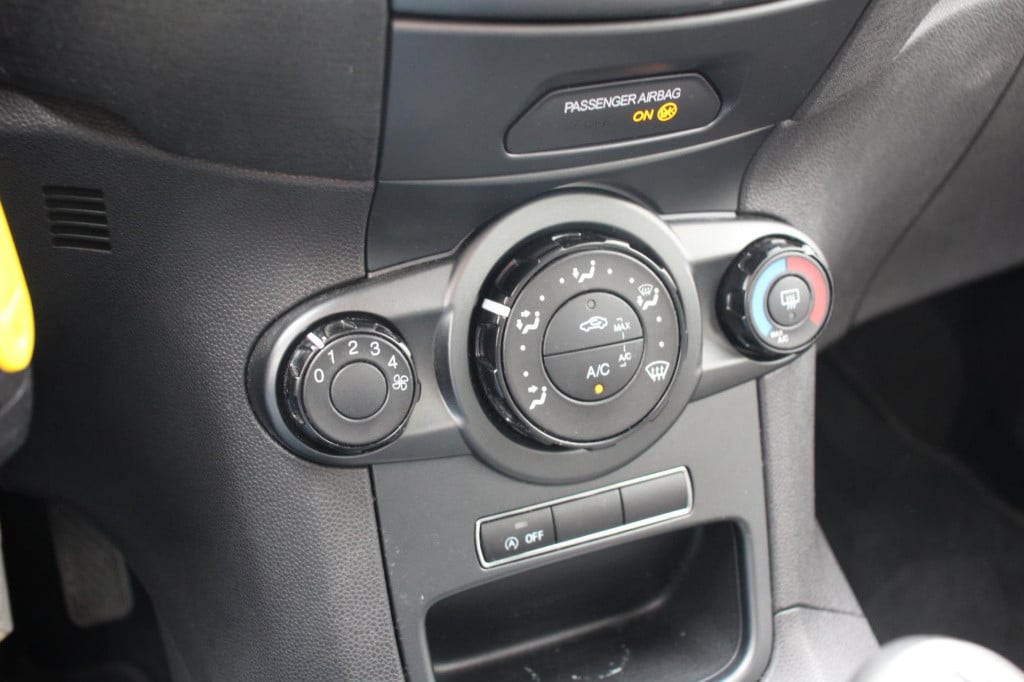 Ford Fiesta 1.0 trend - airco - elek.ramen - elek spiegels - isofix - aux/u