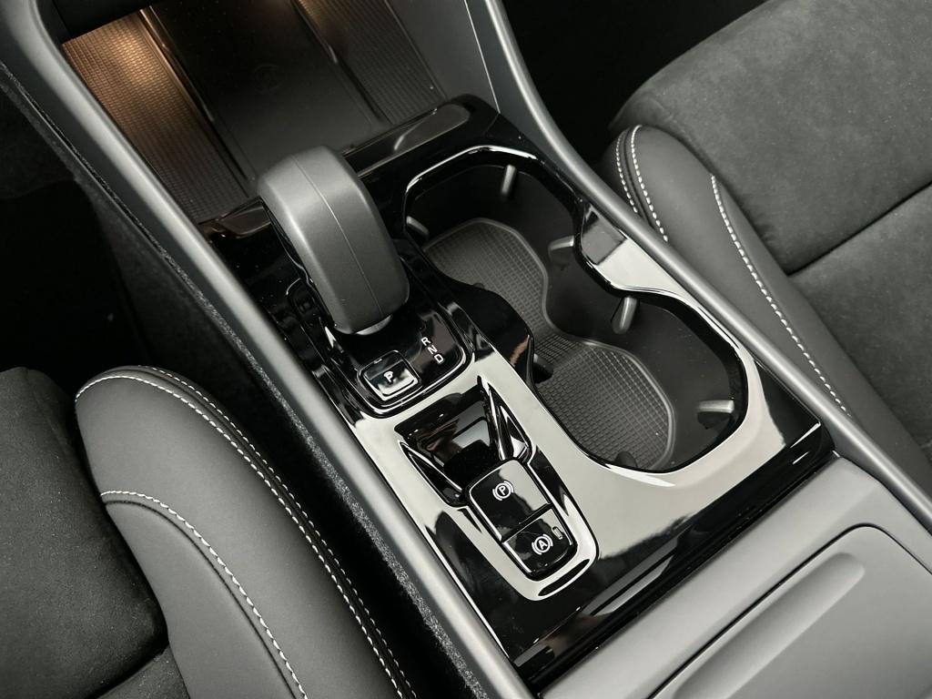 Volvo XC40 b4 plus black edition lounge 360 camera
