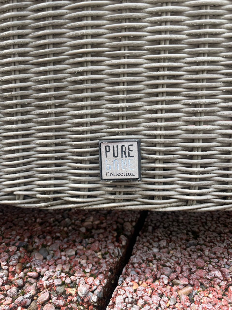 2 tuinstoelen uit de pure collection