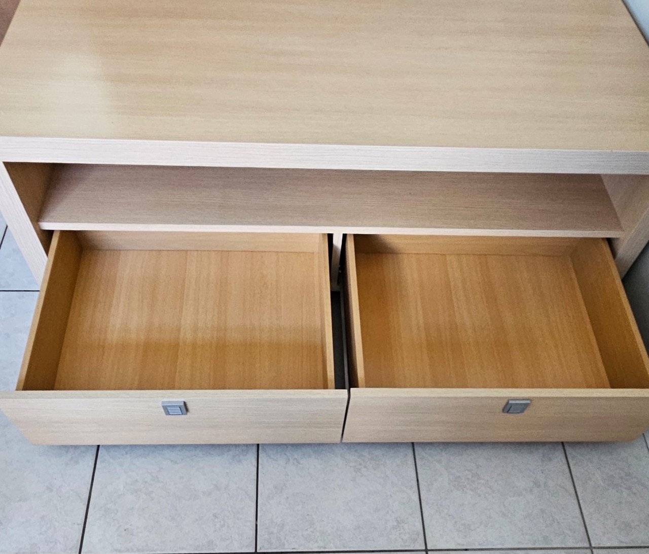 Prachtige set meubels voor een prikkie.