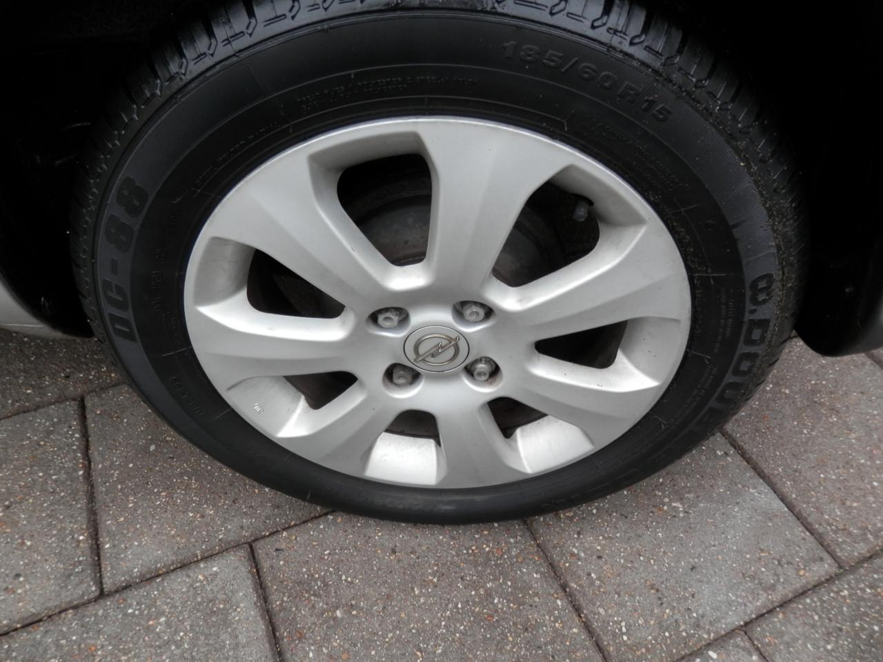 Auto Garant Biedt Aan: Opel Agila 1.2 Enjoy